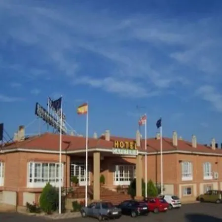 Mlc Hotel 3*